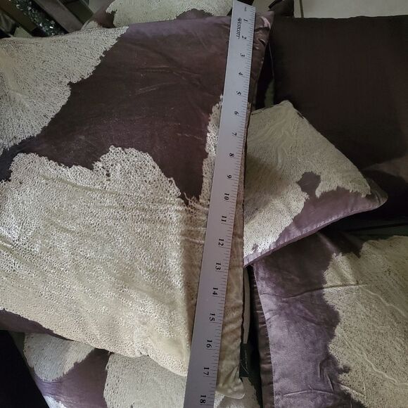 2 piece Aviva Stanoff double Seafan Smolder glaze velvet Pillows 18”x18” - Picture 7 of 11